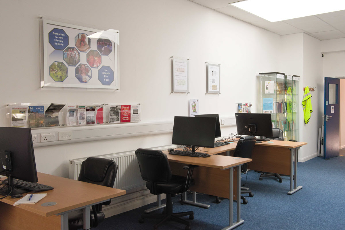Family Research Centre - Public computers 2 jpg